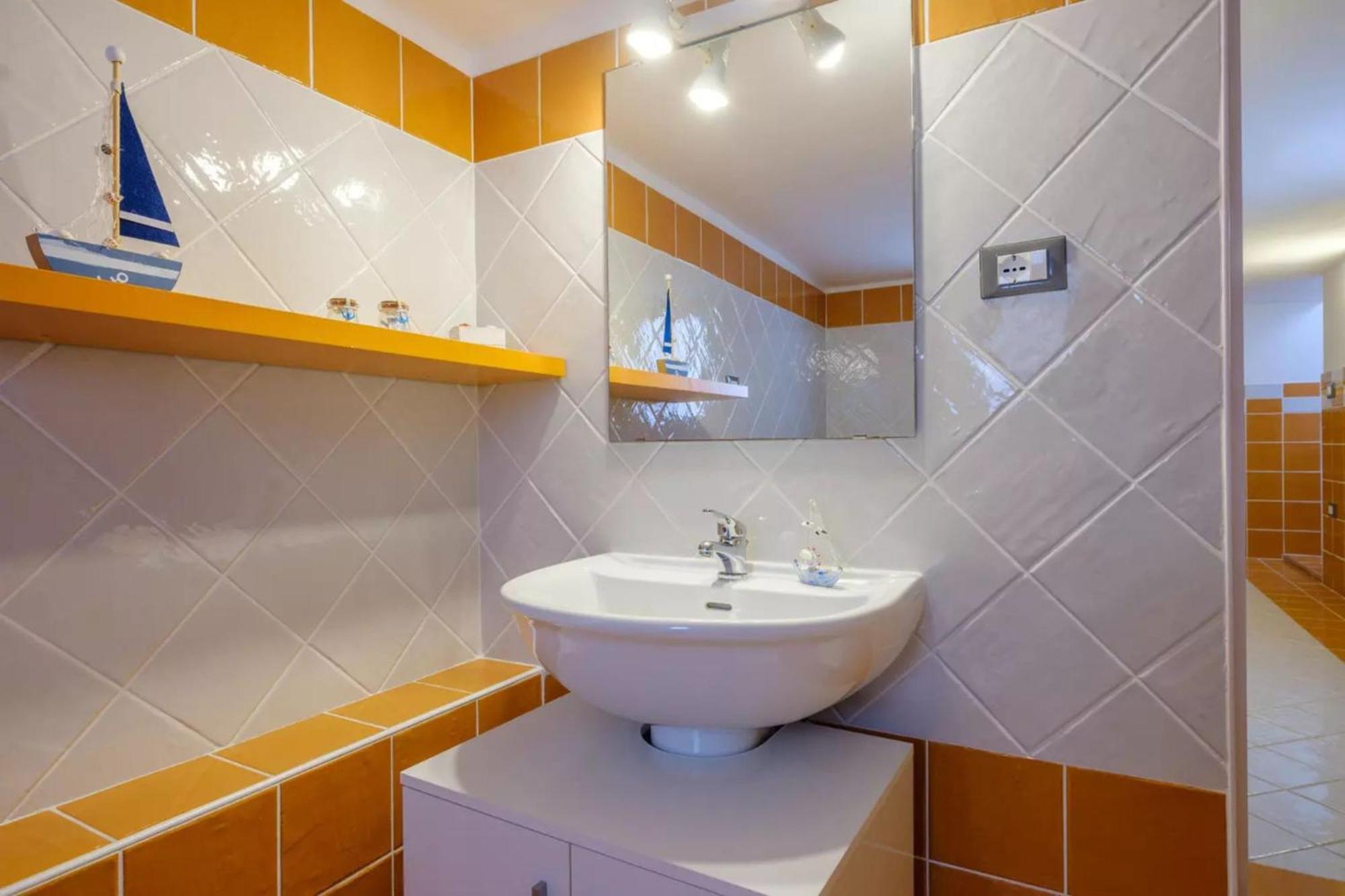 Emerald Residence Sleeps 12 With Sea View Porto Cesareo Exteriör bild