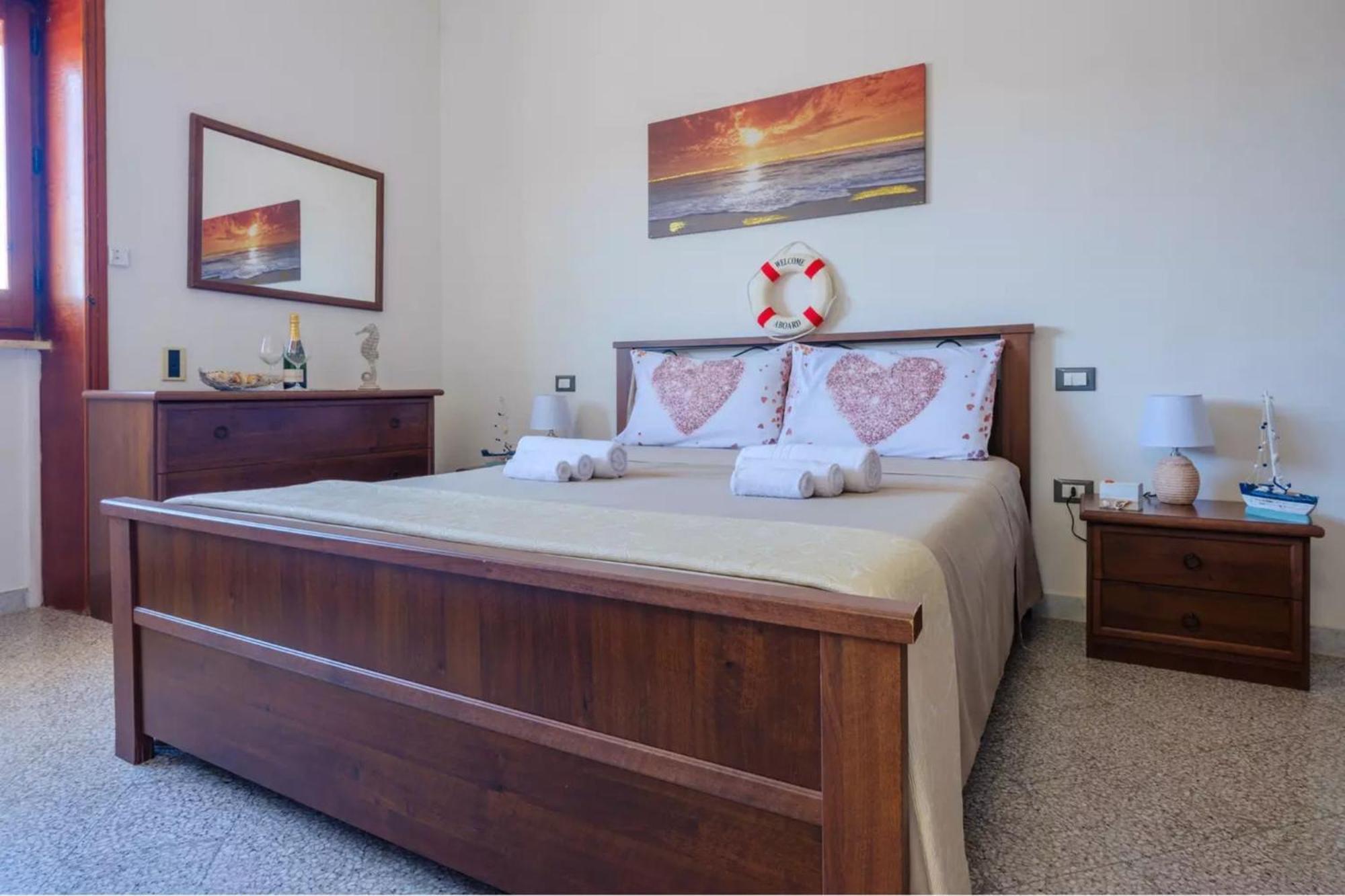 Emerald Residence Sleeps 12 With Sea View Porto Cesareo Exteriör bild