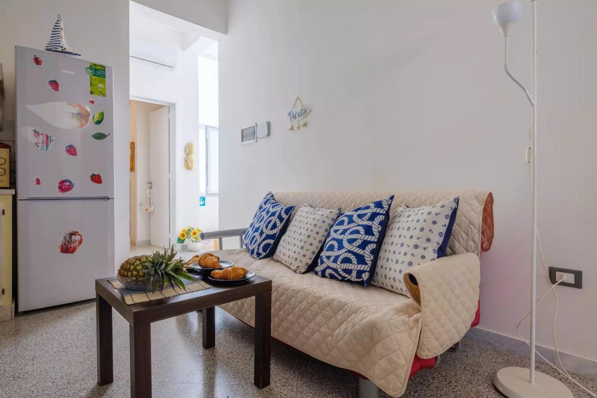 Emerald Residence Sleeps 12 With Sea View Porto Cesareo Exteriör bild
