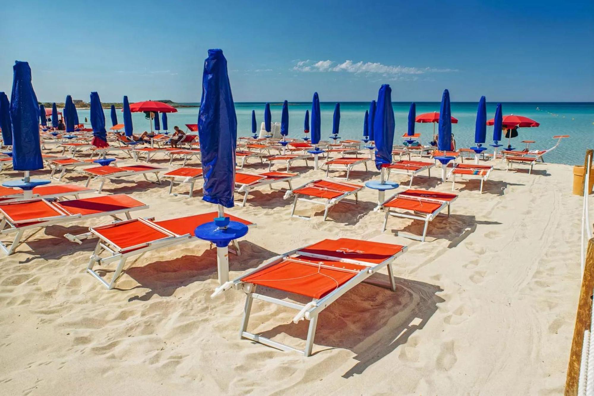Emerald Residence Sleeps 12 With Sea View Porto Cesareo Exteriör bild