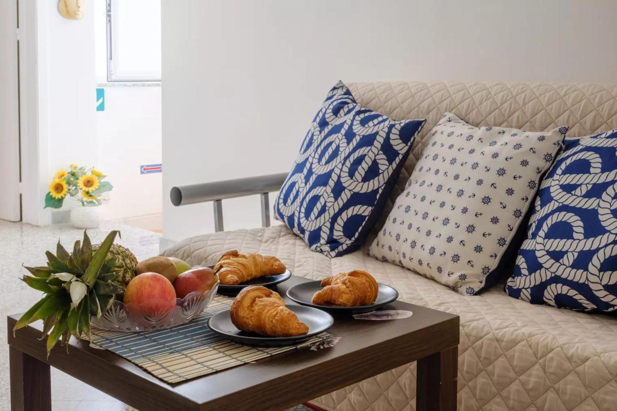 Emerald Residence Sleeps 12 With Sea View Porto Cesareo Exteriör bild